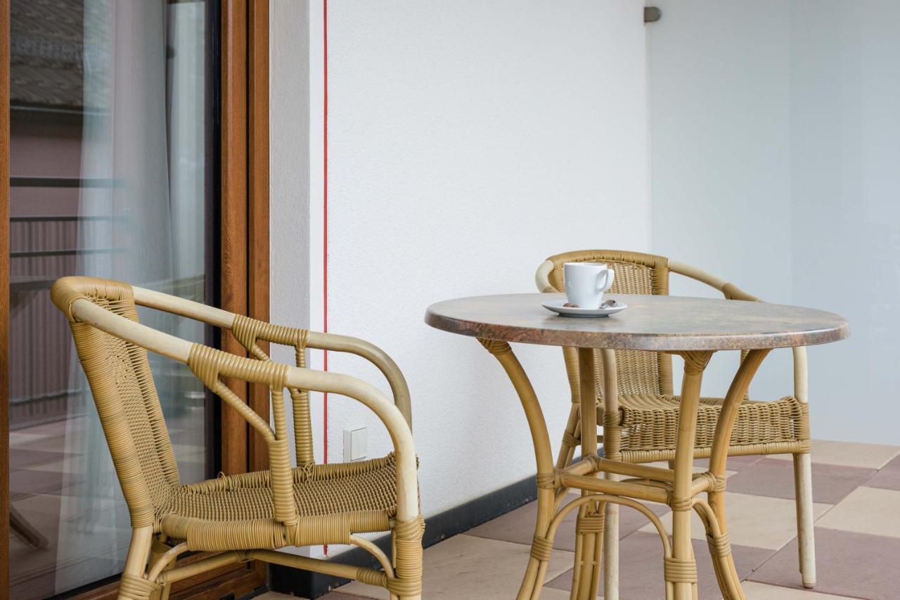 Hotel Bayrischer Loewe Osterhofen Dış mekan fotoğraf